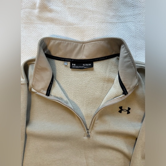 XL Under Armour Golf 1/4 Zip sweater - Picture 3 of 3